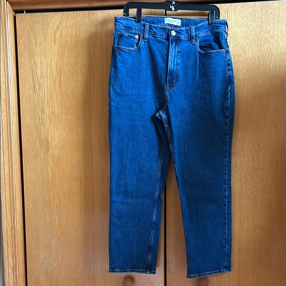 Women’s Blue Jeans